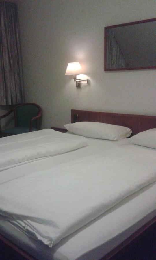 Raststaette Hollenstedt Motel Bagian luar foto
